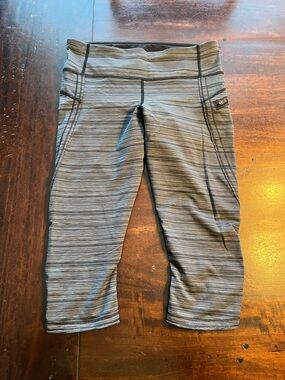 lululemon athletica Gray Striped Capri Leggings